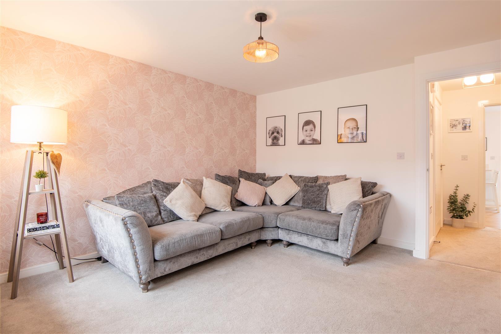 3 bed property in Lancashire Way, Bolton